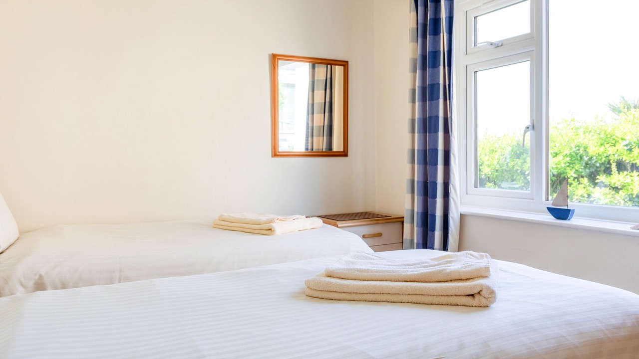 Photo of Others in Hope-Cove