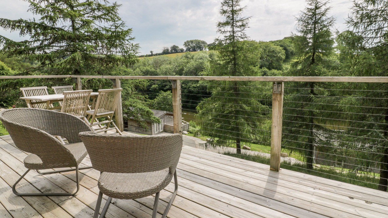 Photo of Others in Dobwalls