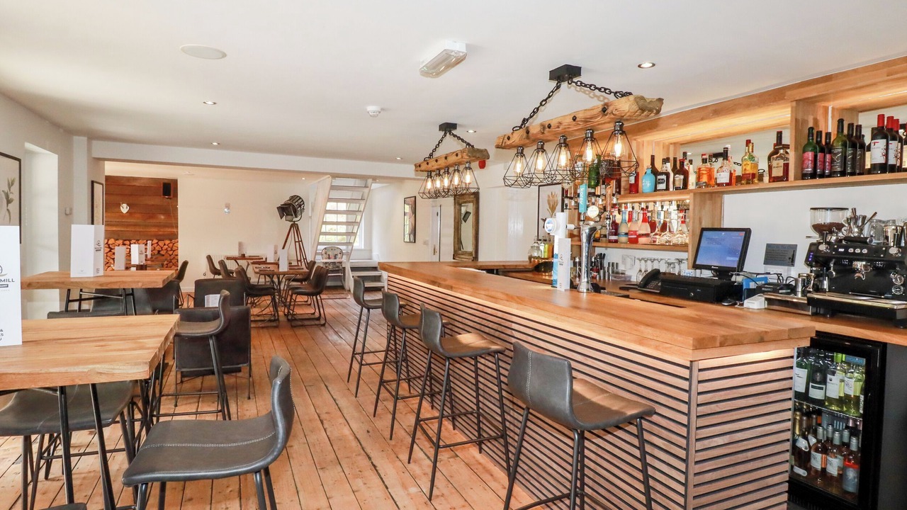 Photo of Others in Dobwalls