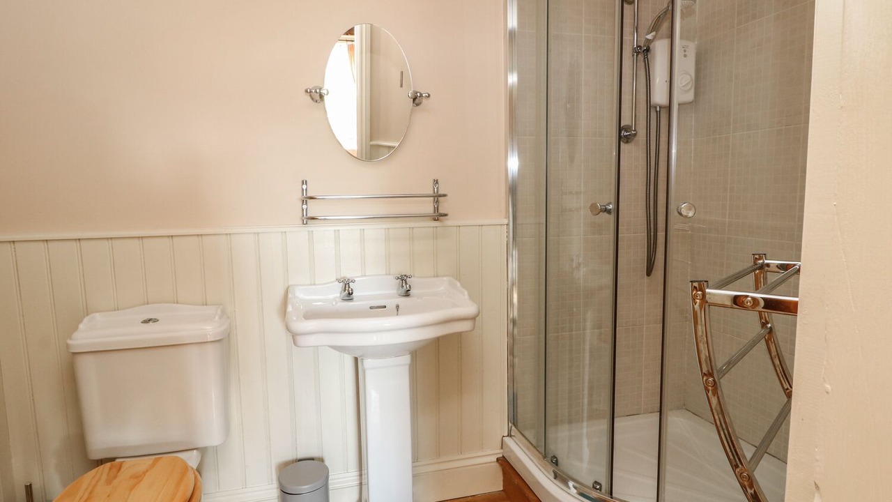 Photo of Others in Longnor