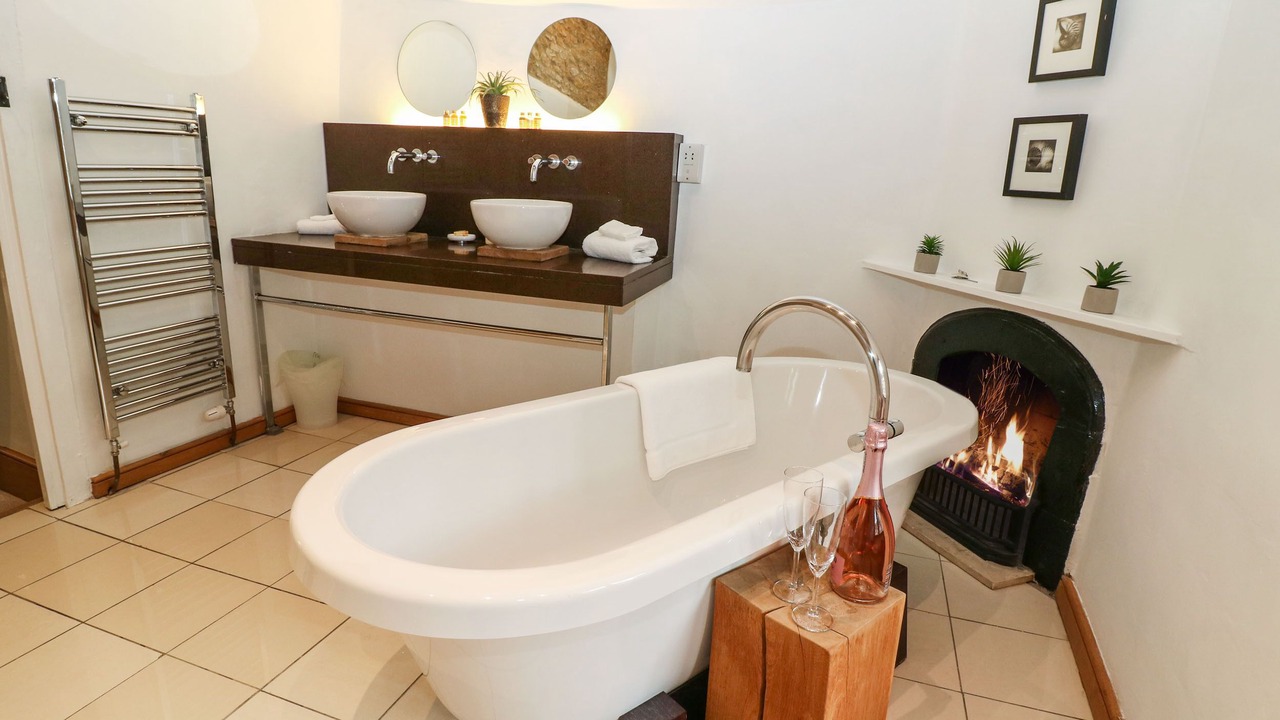 Photo of Bathroom in Castle Combe