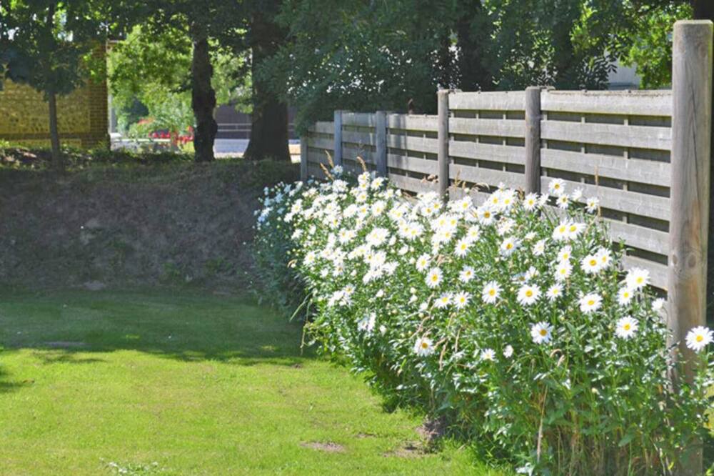 Photo of Outdoor in Angerville-la-Martel