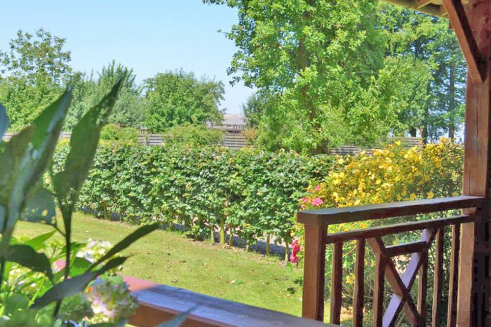 Photo of Patio Balcony in Angerville-la-Martel