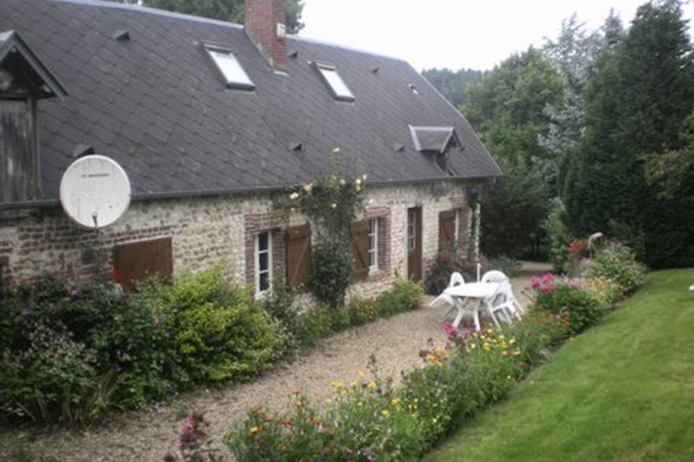 Photo of Outdoor in Pierrefiques