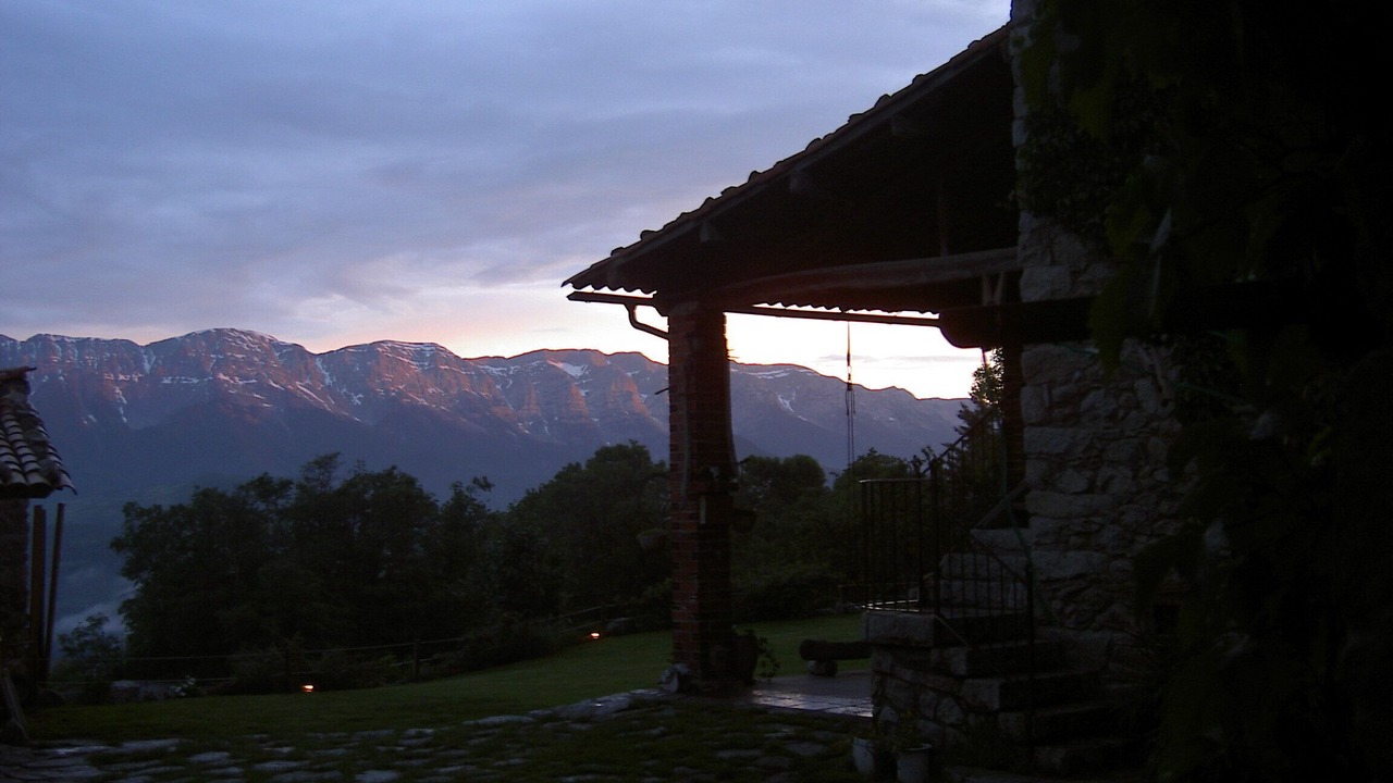 Photo of Outdoor in Lles