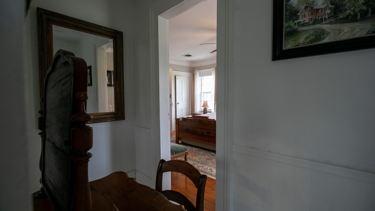 Photo of Bedroom in Nauvoo