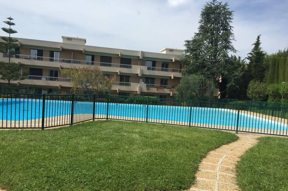 Photo of Outdoor in Fabron