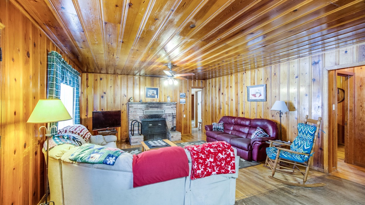 Photo of Livingroom in Cloudcroft