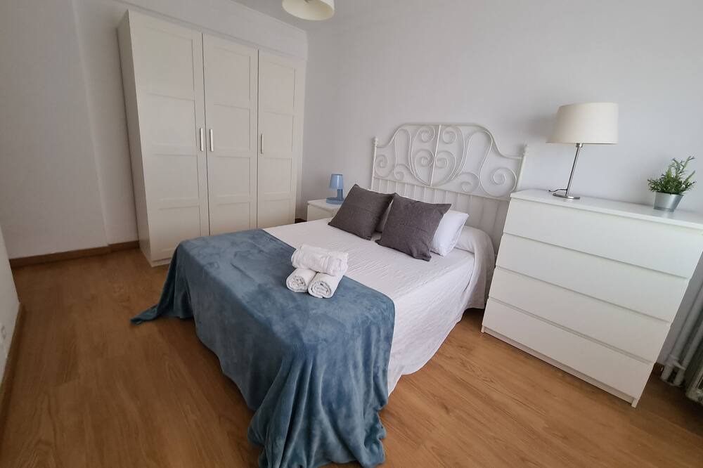 Photo of Bedroom in Romareda