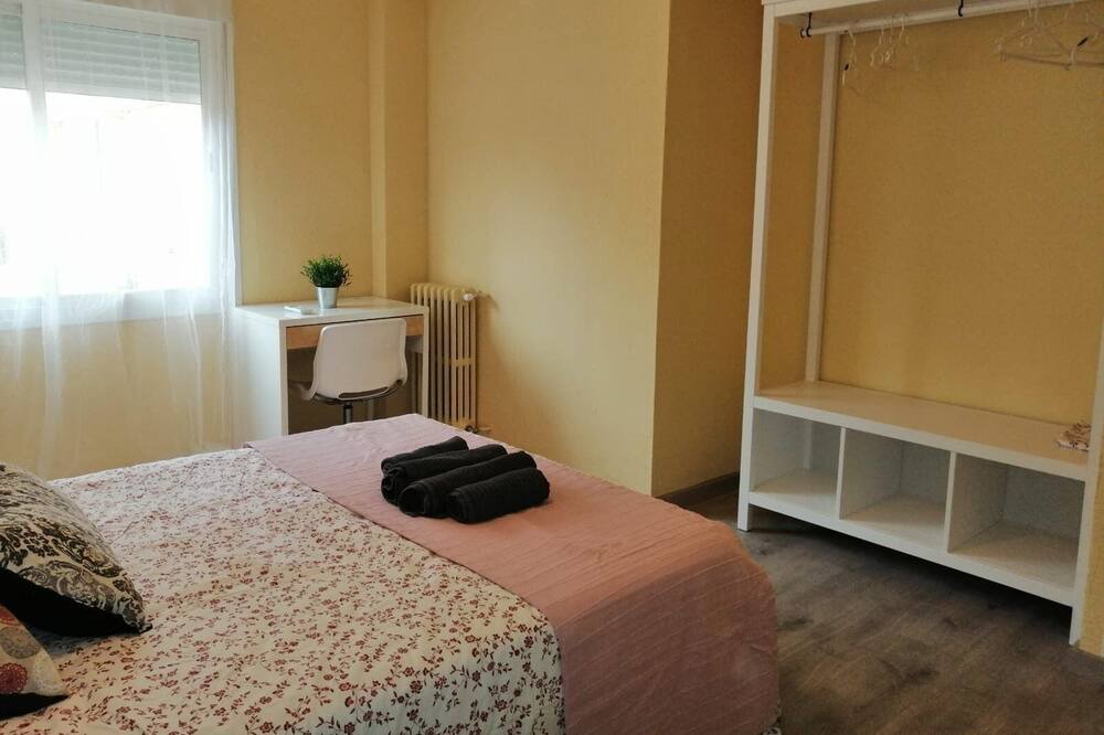 Photo of Bedroom in Romareda