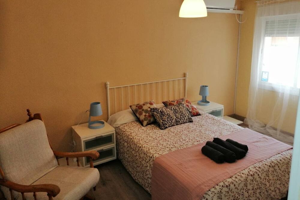 Photo of Bedroom in Romareda