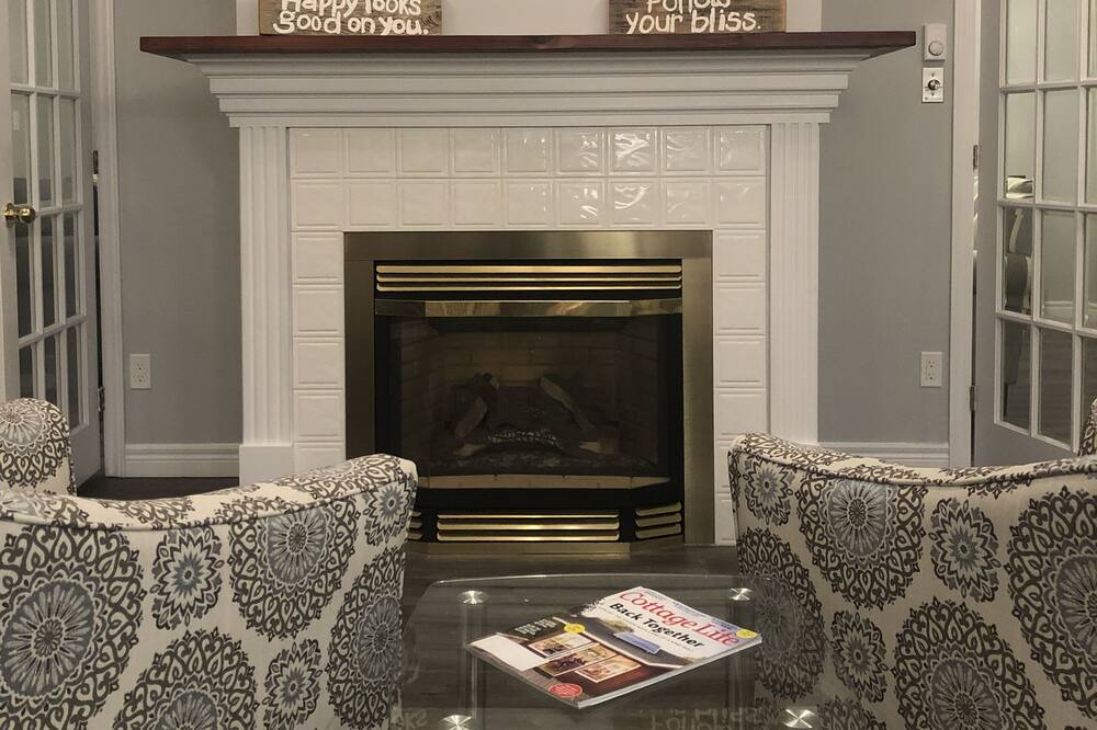 Photo of Livingroom in Carrying Place