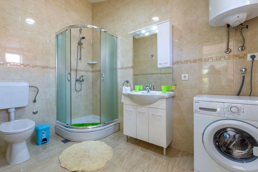 Photo of Bathroom in Cove Osibova (Milna)