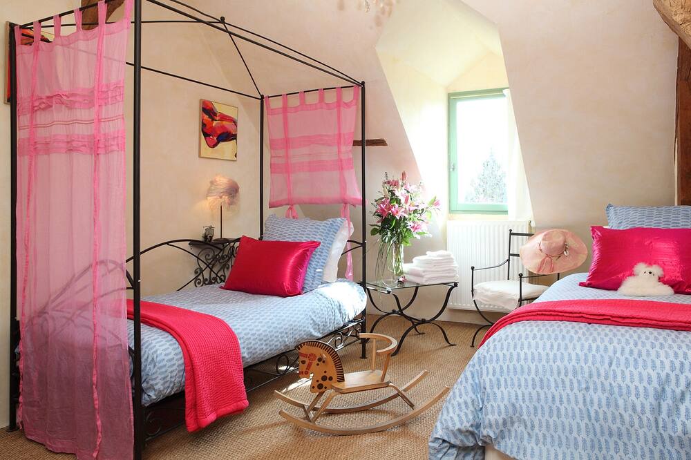 Photo of Bedroom in Berthenay