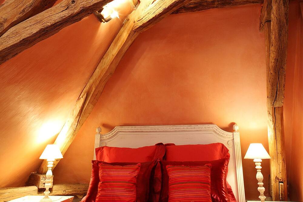 Photo of Bedroom in Berthenay