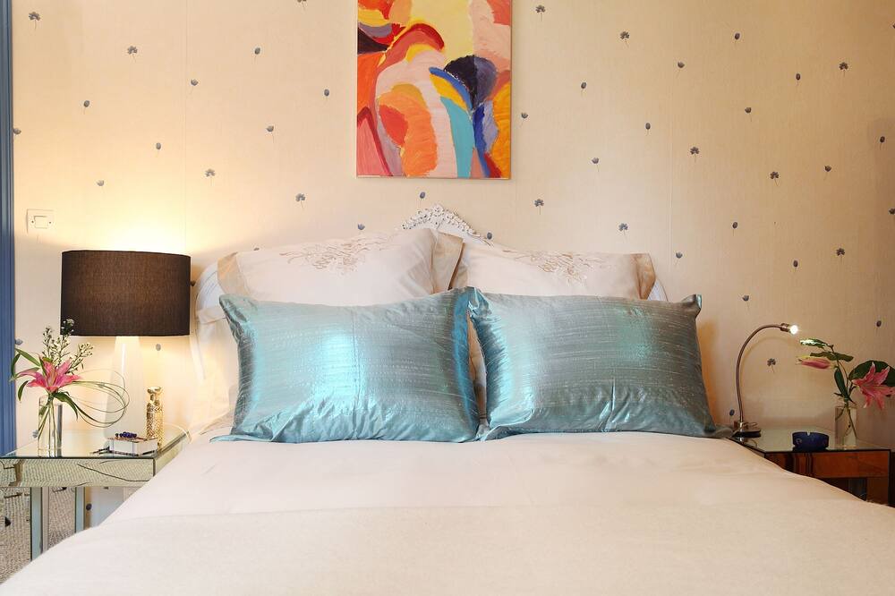 Photo of Bedroom in Berthenay