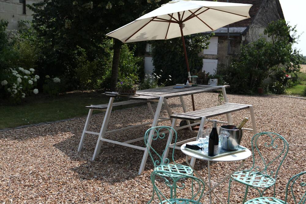 Photo of Outdoor in Berthenay