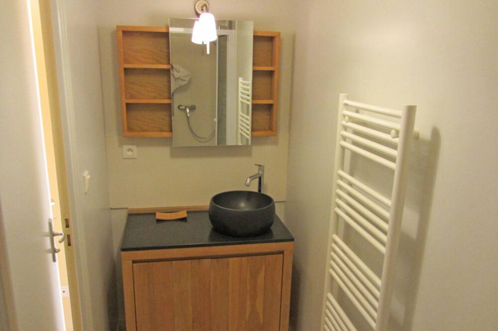 Photo of Bathroom in Yville-sur-Seine