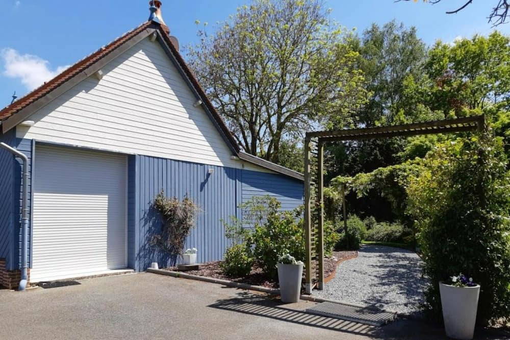Photo of Outdoor in Saint-Clair-sur-les-Monts