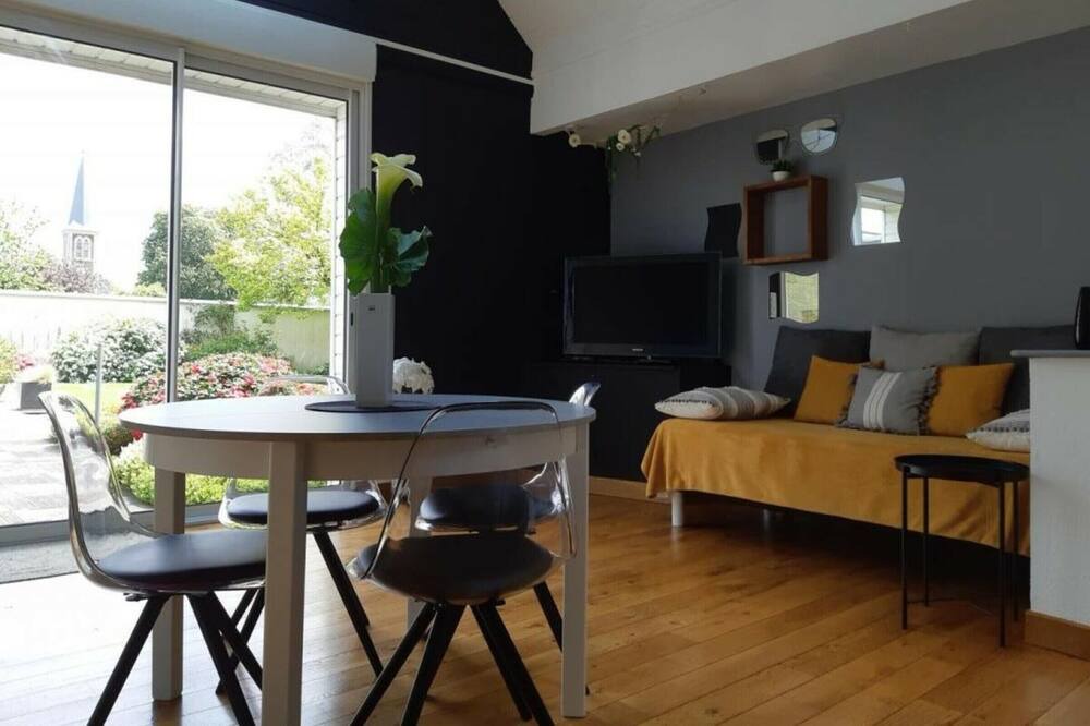 Photo of Livingroom in Saint-Clair-sur-les-Monts