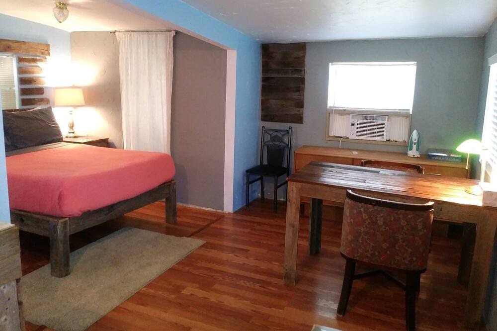 Photo of Bedroom in Denver Heights