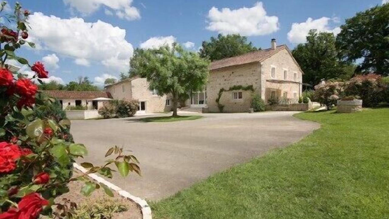 Photo of Outdoor in Usson-du-Poitou