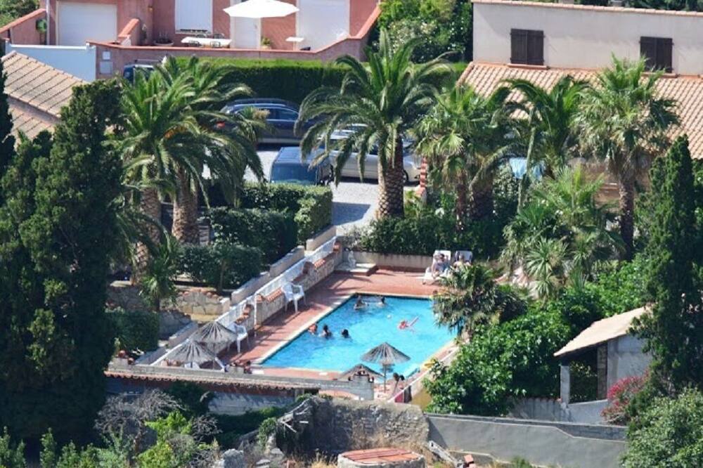 Photo of Outdoor in Roquefort-des-Corbieres