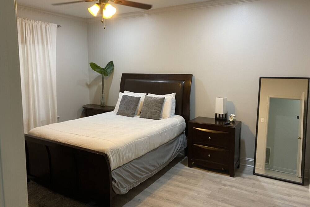 Photo of Bedroom in Broadmoor