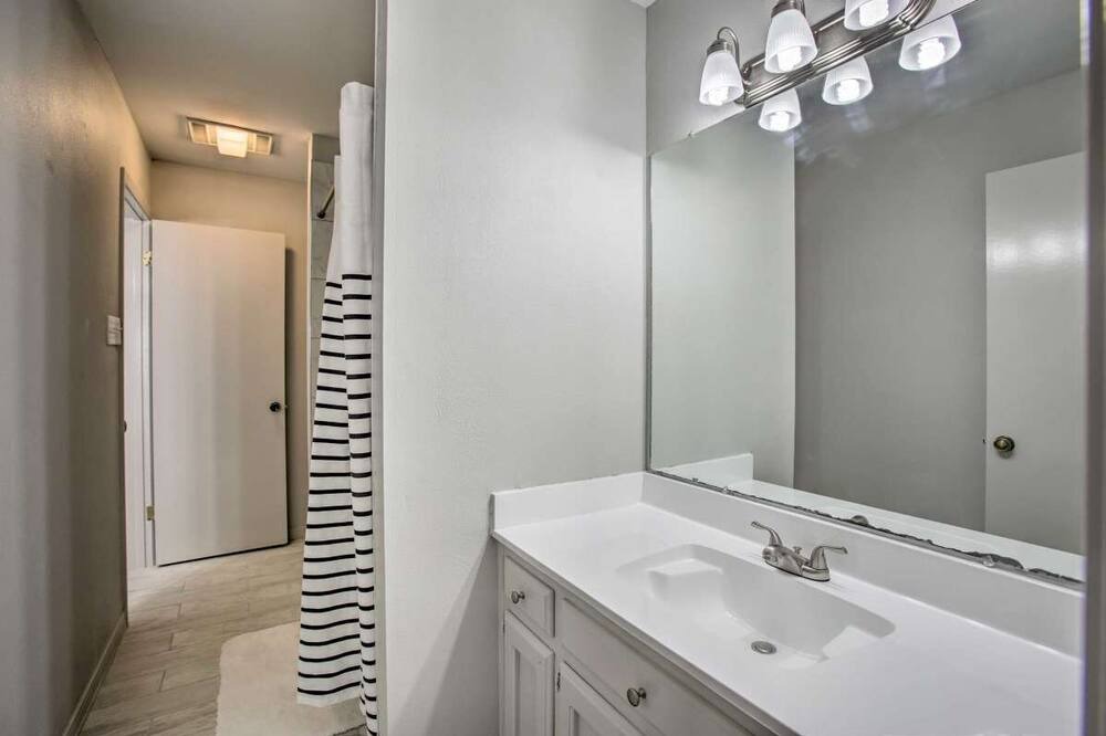Photo of Bathroom in Broadmoor