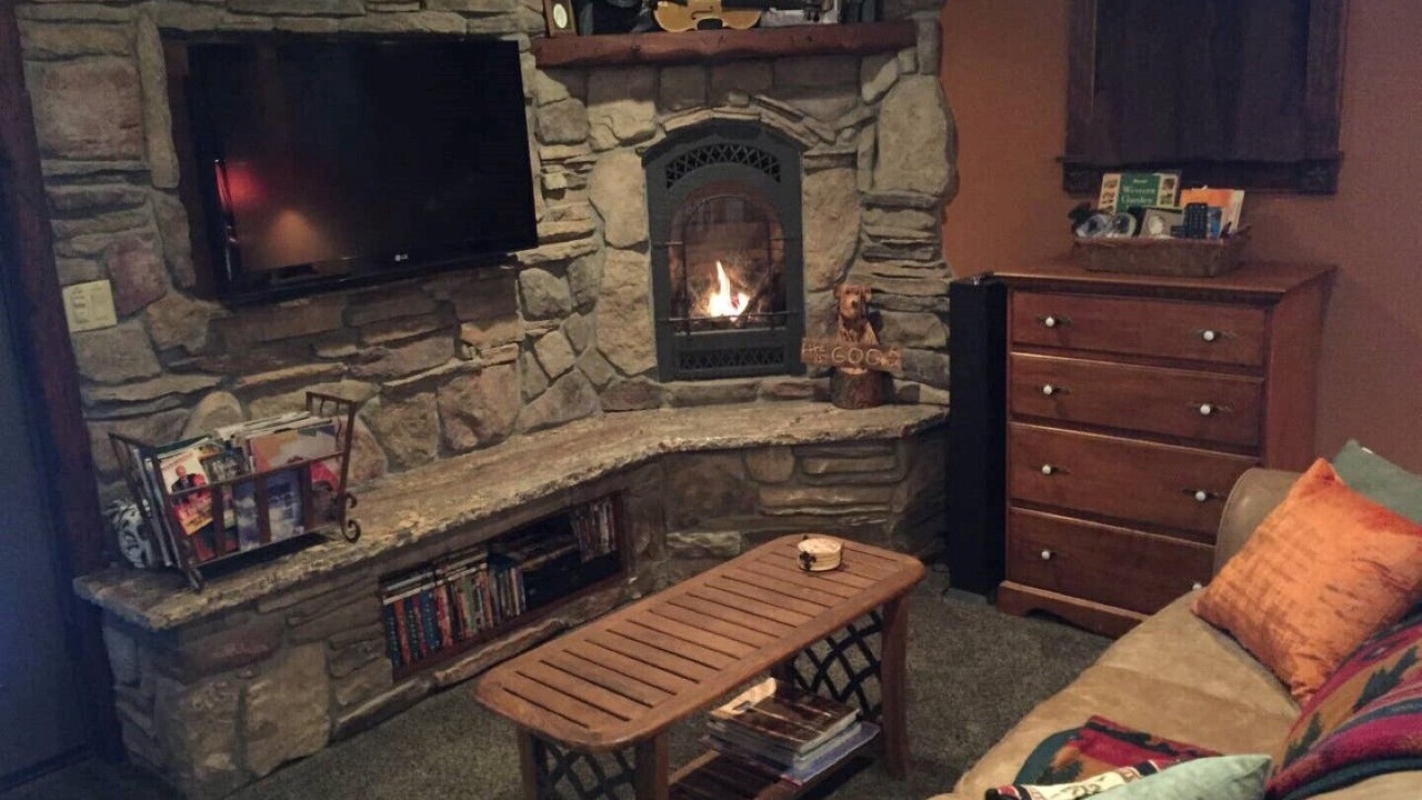 Photo of Livingroom in Ione