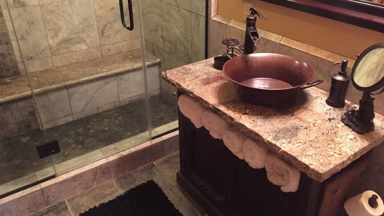 Photo of Bathroom in Ione