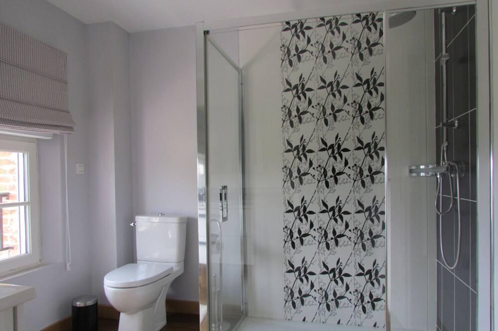 Photo of Bathroom in Hattenville