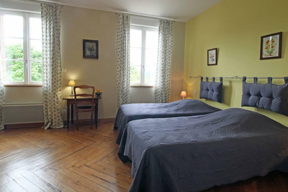 Photo of Bedroom in Hattenville