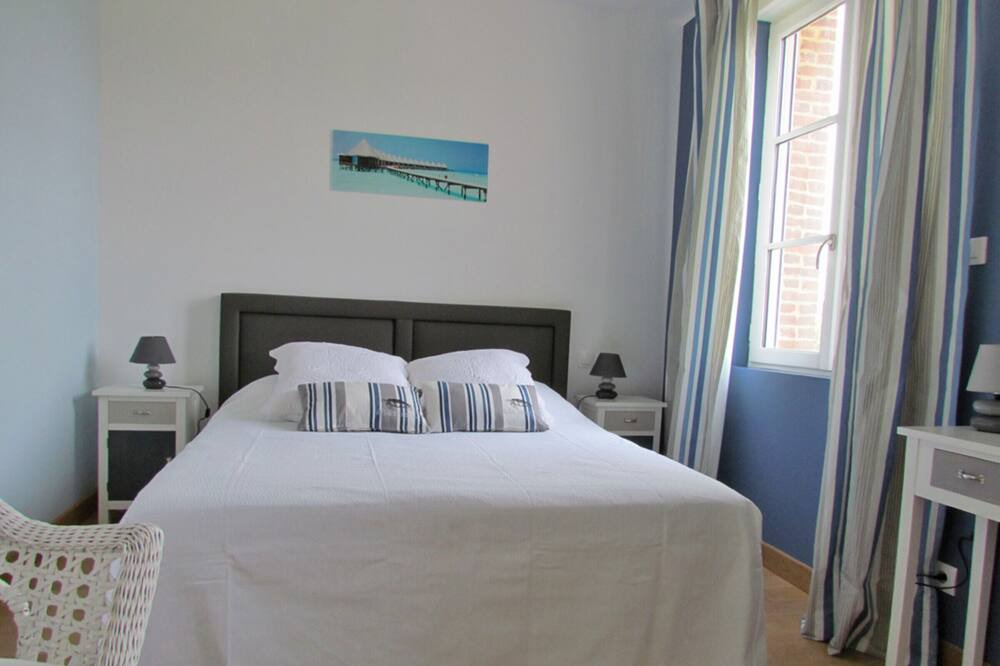 Photo of Bedroom in Hattenville