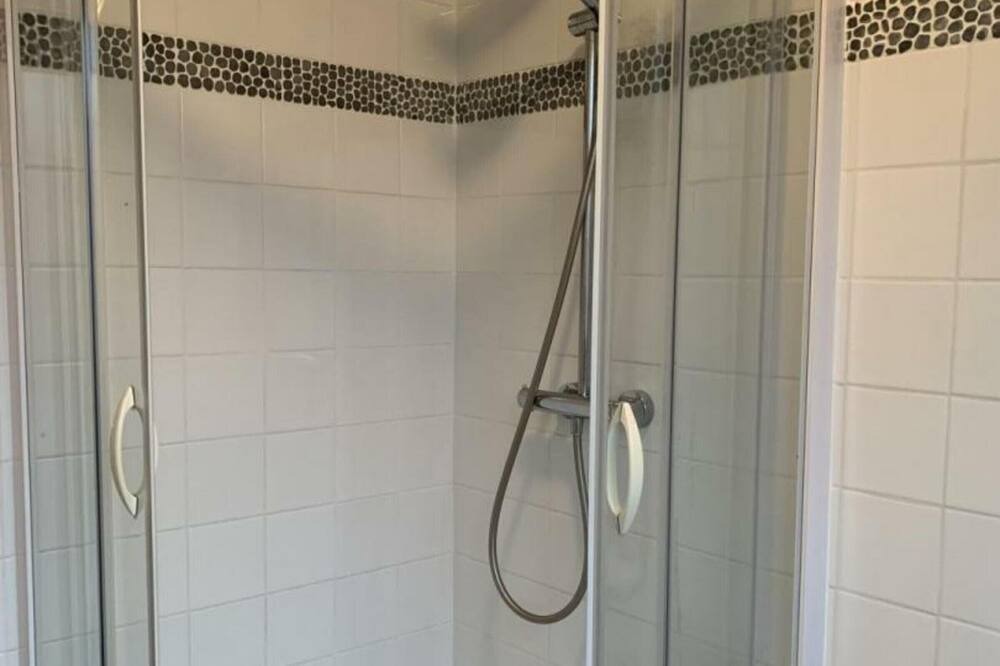 Photo of Bathroom in Angiens