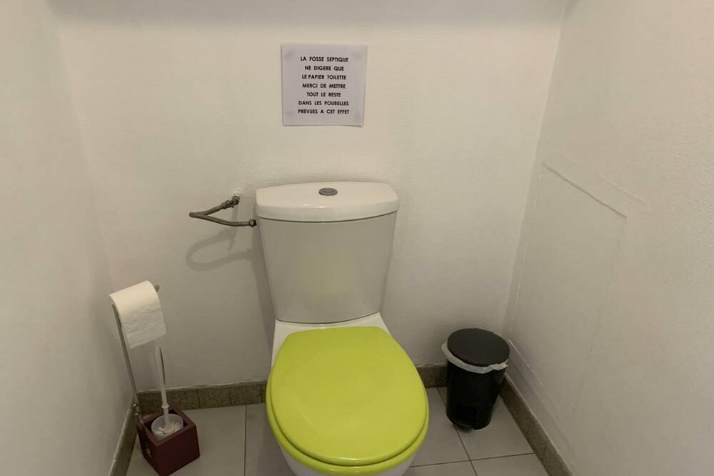 Photo of Bathroom in Angiens