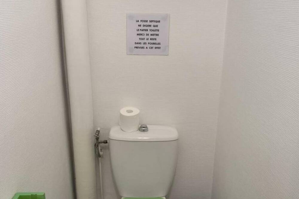 Photo of Bathroom in Angiens