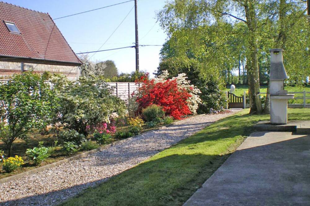 Photo of Outdoor in Angiens