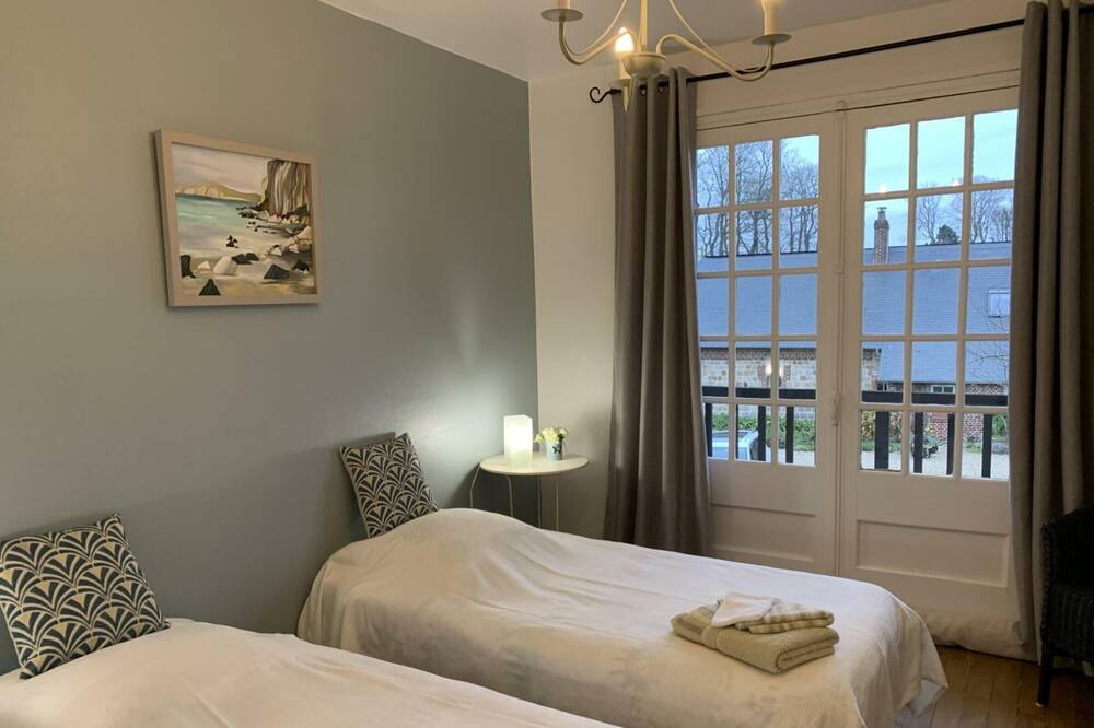 Photo of Bedroom in Angiens
