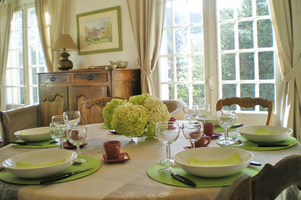 Photo of Kitchen in Angiens