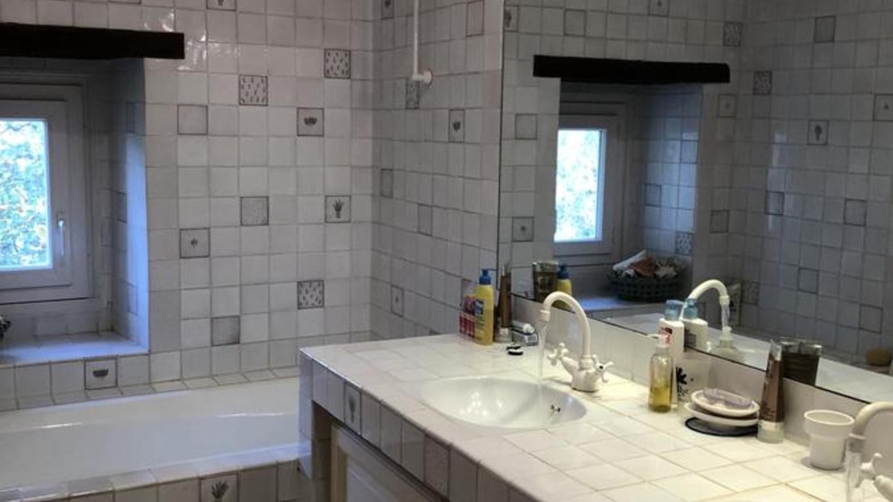 Photo of Bathroom in Castelnau-dArbieu