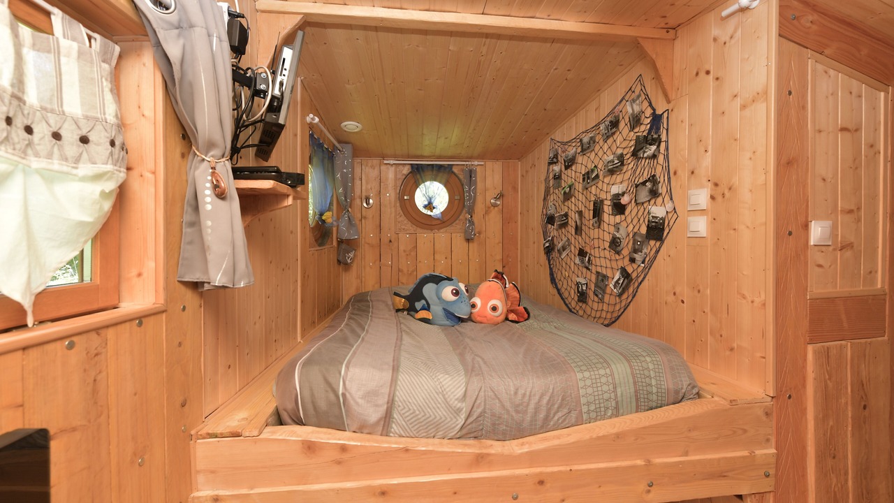 Photo of Others in Dury