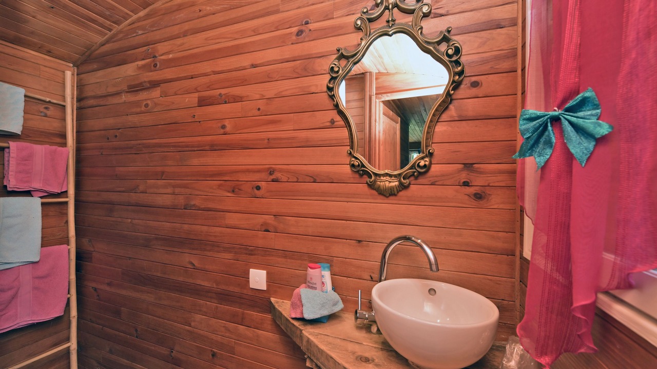 Photo of Bathroom in Dury