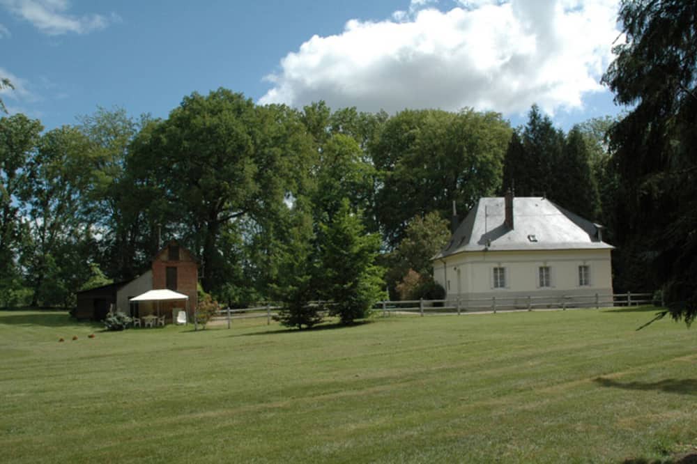 Photo of Outdoor in Touffreville-la-Corbeline