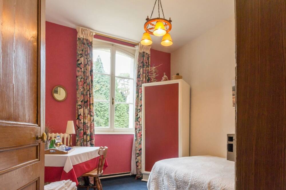 Photo of Bedroom in Touffreville-la-Corbeline