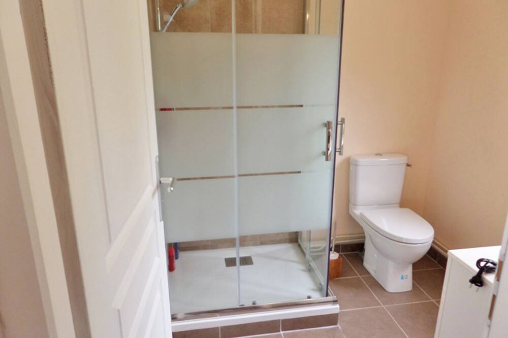 Photo of Bathroom in Hattenville