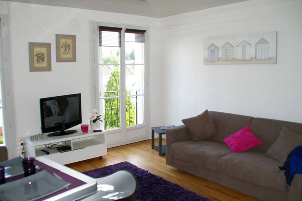 Photo of Livingroom in Saint-Christophe de la Foret