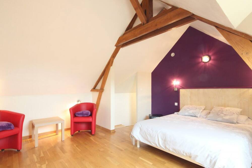 Photo of Bedroom in Heuqueville