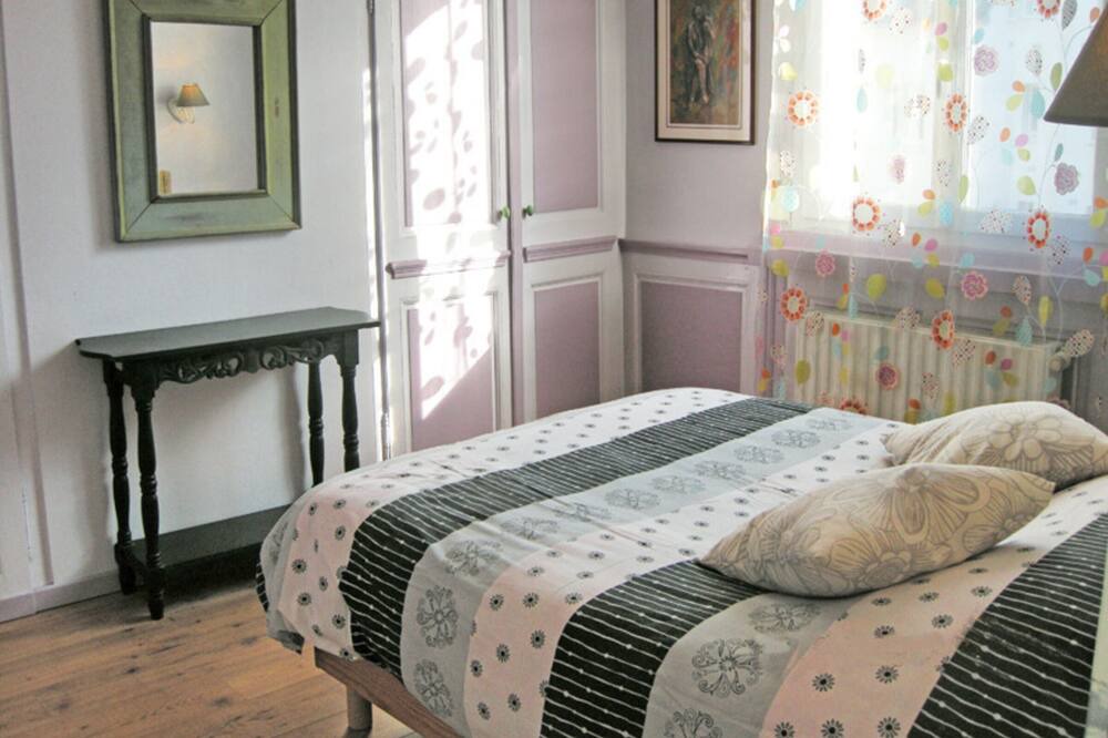 Photo of Bedroom in Bolbec