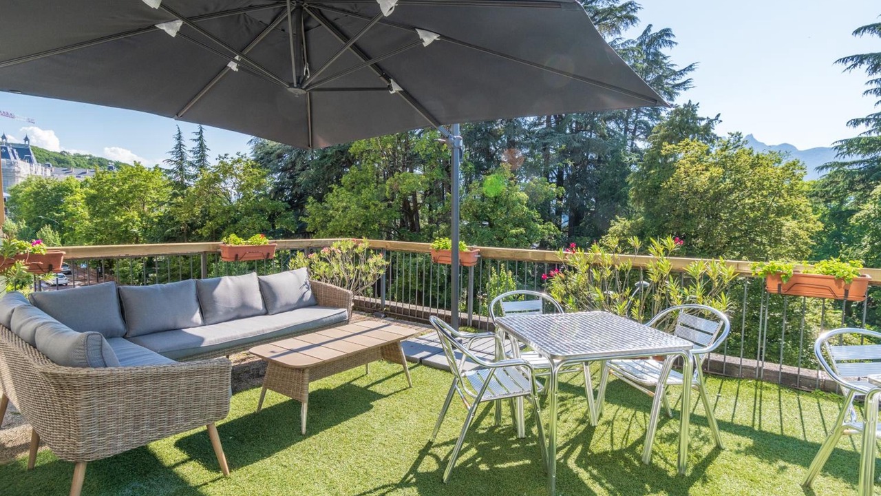 Photo of Patio Balcony in Aix-les-Bains City Center